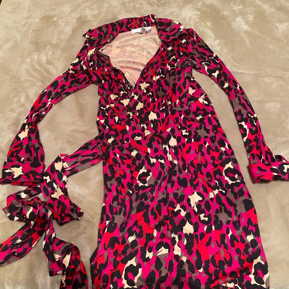 Diane Von Furstenberg Pink & Black Leopard Wrap Dress
